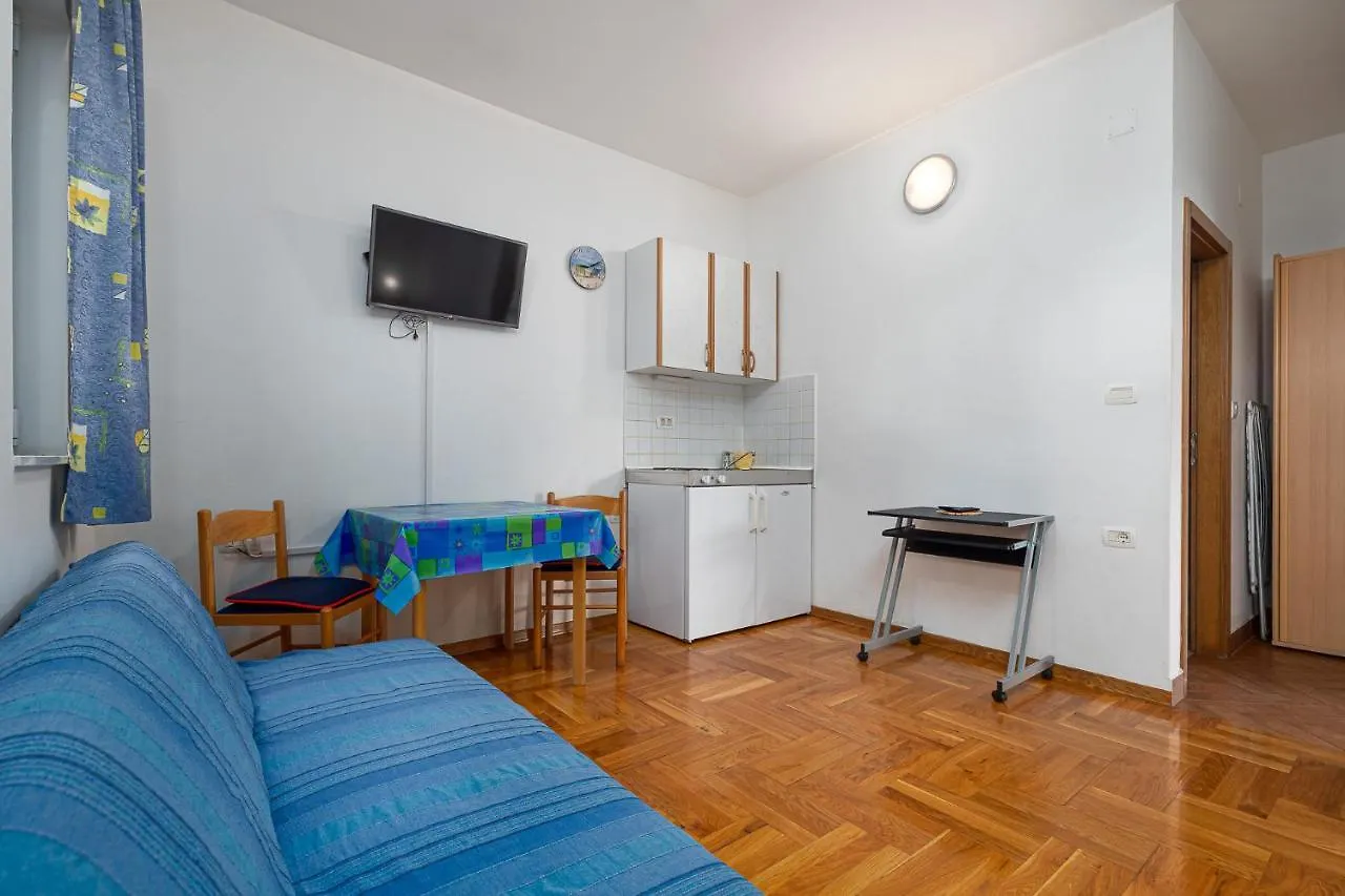 House Laura 200M From The Beach And The Center Apartment Porec 0*,